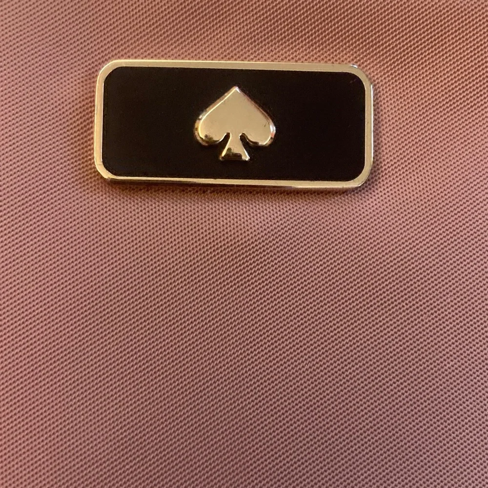 Kate Spade NWOT Med Dome Mauve Nylon Cosmetic Case.